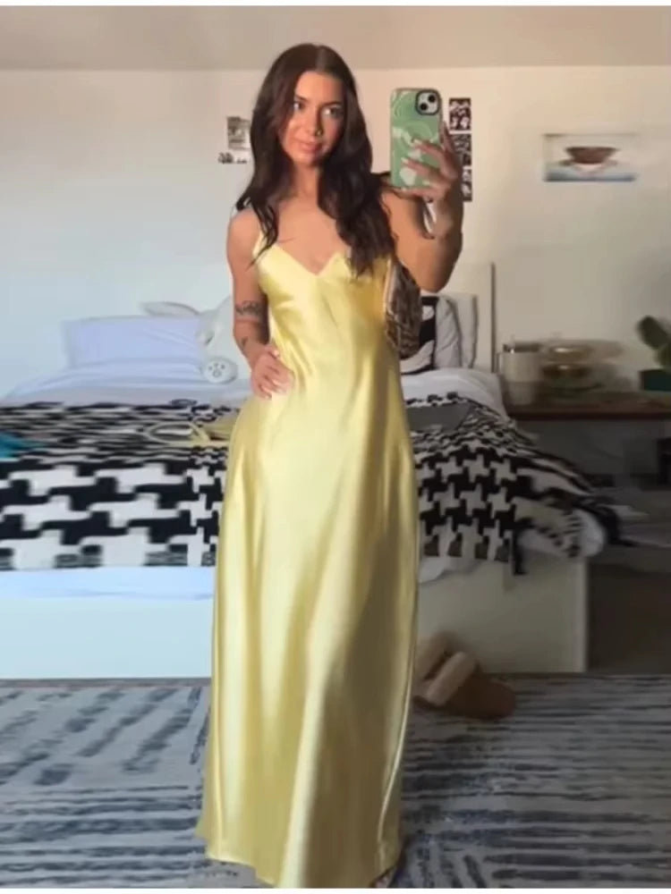 Elegant Yellow Summer Maxi Dress – Sleeveless V-Neck with Spaghetti Straps